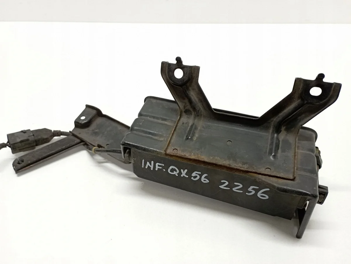 Infiniti QX56 2004 Tempomat Modul 4850802 image 3