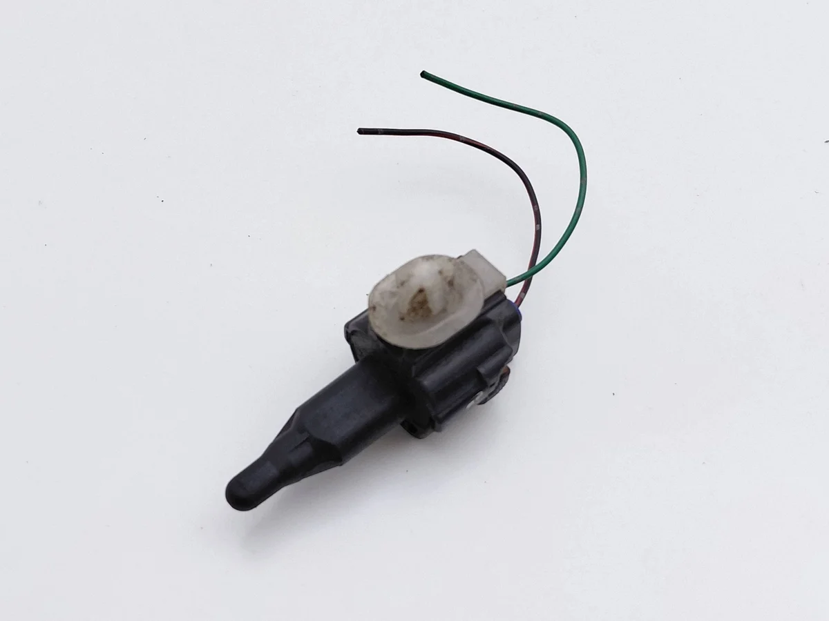 Sensore Temperatura Esterna Toyota Avensis T250 Usato