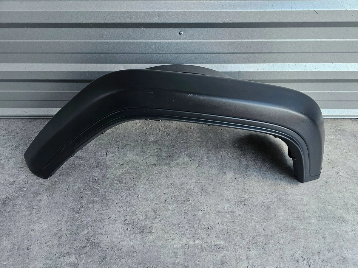 Passage de roue arrière gauche Wrangler JL 68270817AD