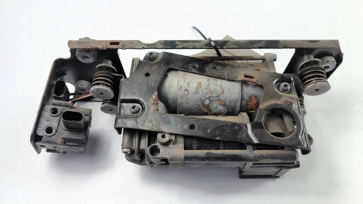 BMW 6789450 Compresseur de suspension