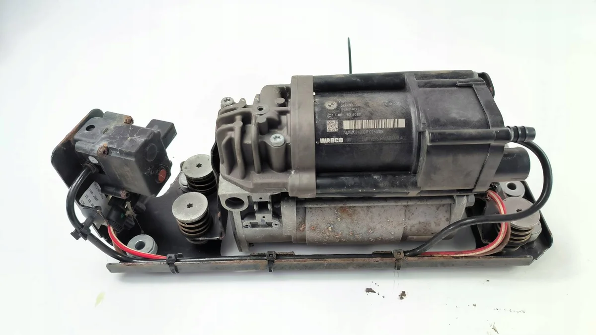 BMW 6789450 Compresseur de suspension image 5