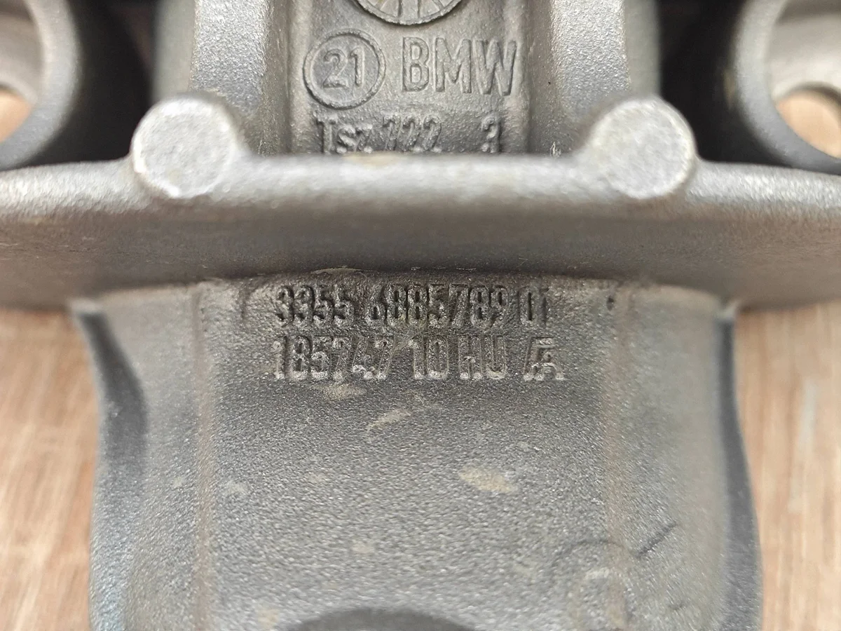 Support stabilisateur BMW 8 G16 G30 6885789 image 4