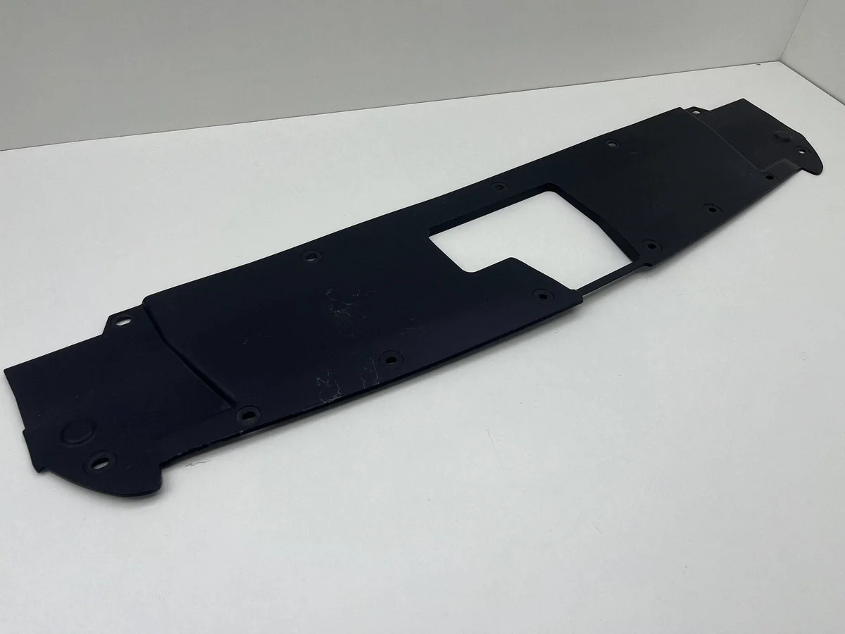 Mercedes W470 X470 Radiator Grille Cover