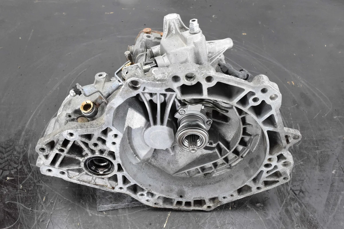 Schaltgetriebe Opel Astra H Vectra C F17C394 image 3