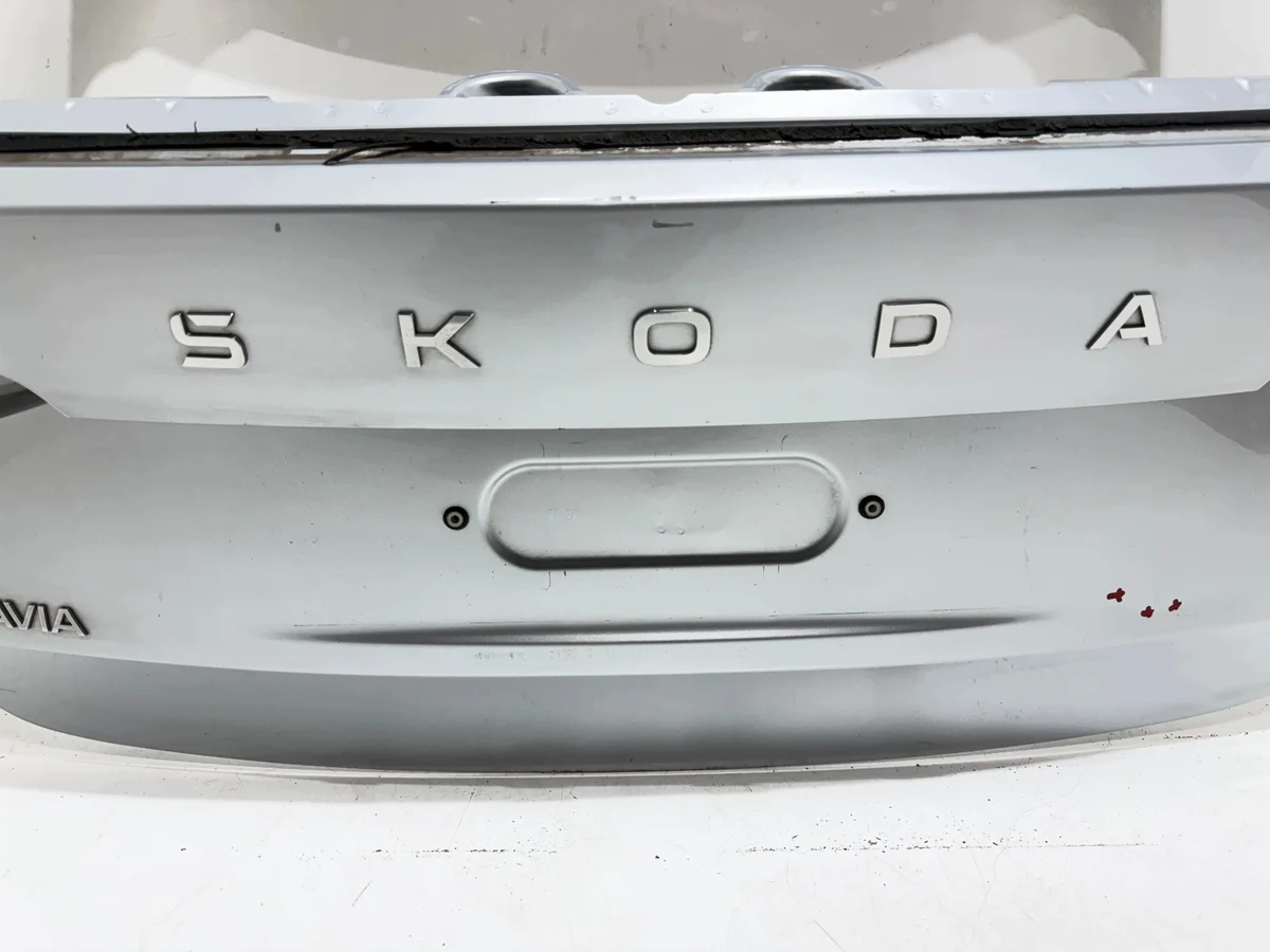 SKODA OCTAVIA 4 IV KOMBI Klappe Kofferraum image 4