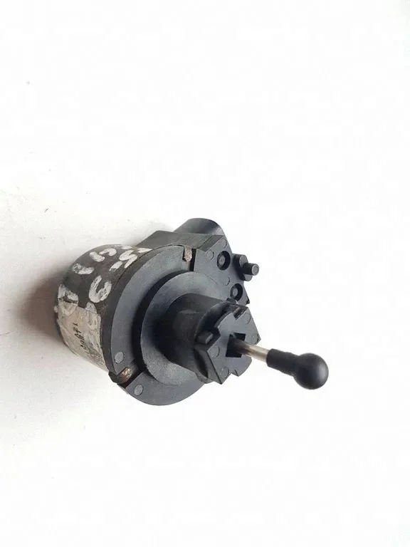 Lexus ES Scheinwerfer-Stellmotor 8651000610 gebraucht image 8