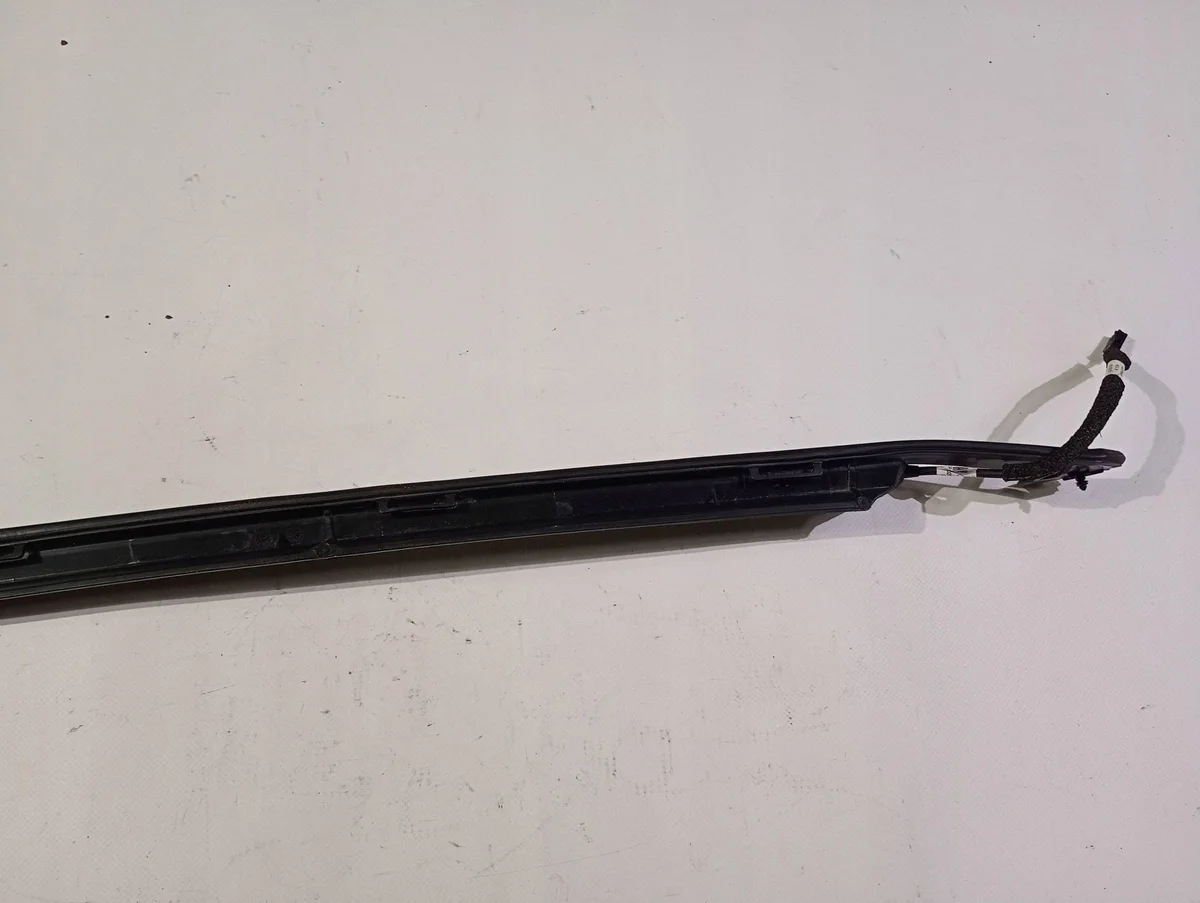 Ford Mustang Mach-E Sensor Fußöffnung LJ8BR406A76AD image 9