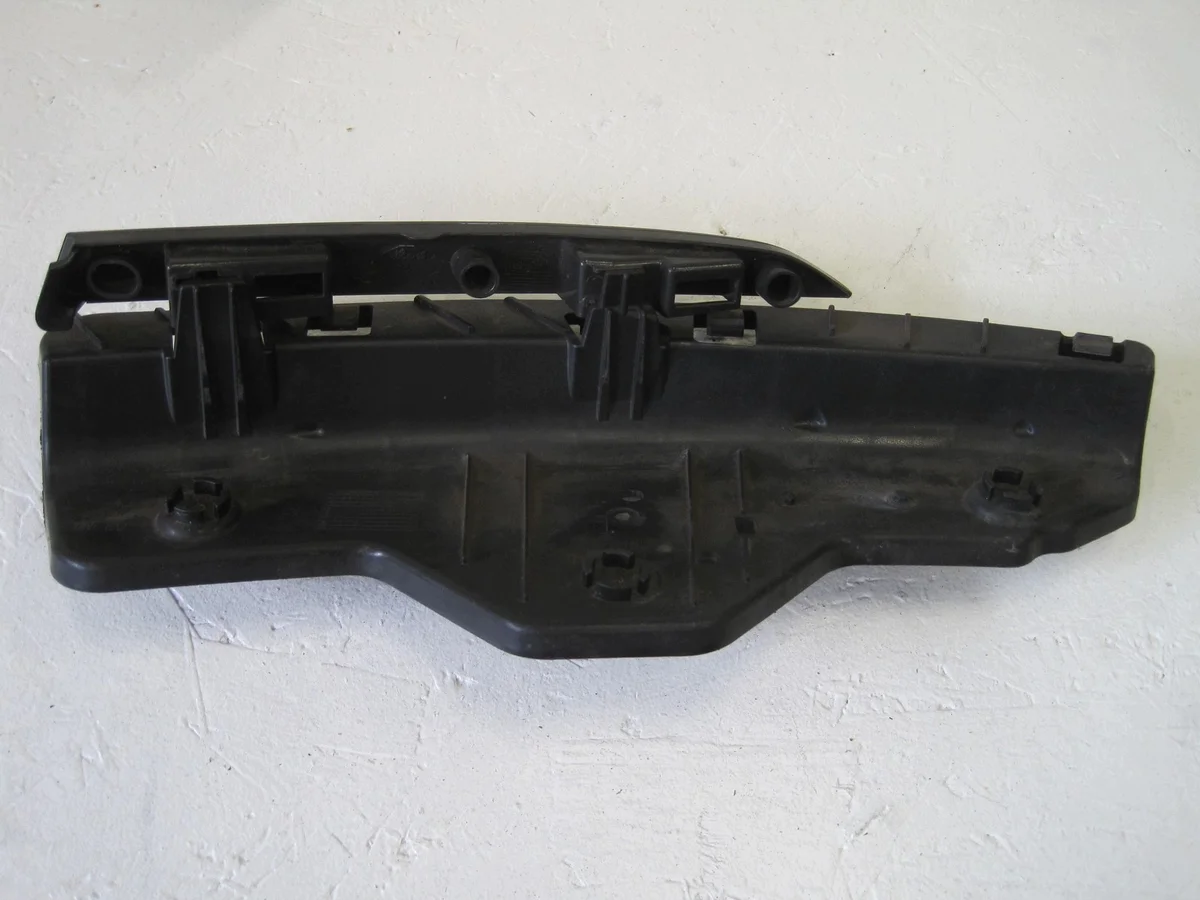 Ford Kuga MK2 ajovalon kiinnike CV44-17E762-AA