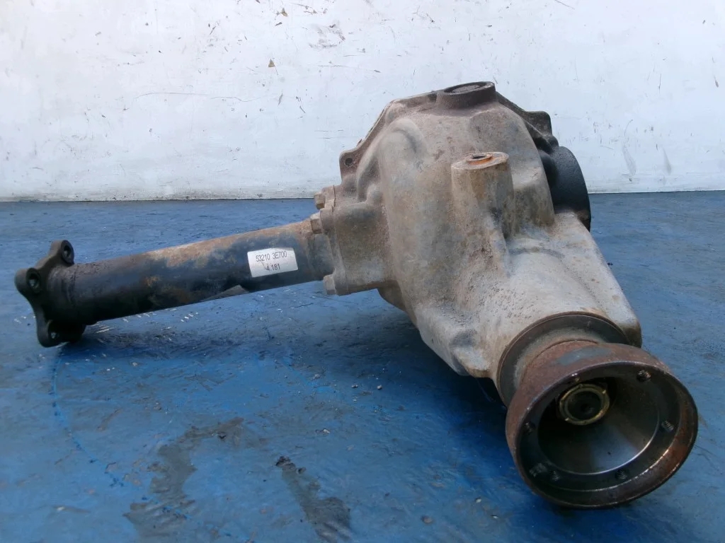 Kia Sorento 2.5CRDI 140HP 4x4 Front Diff image 5