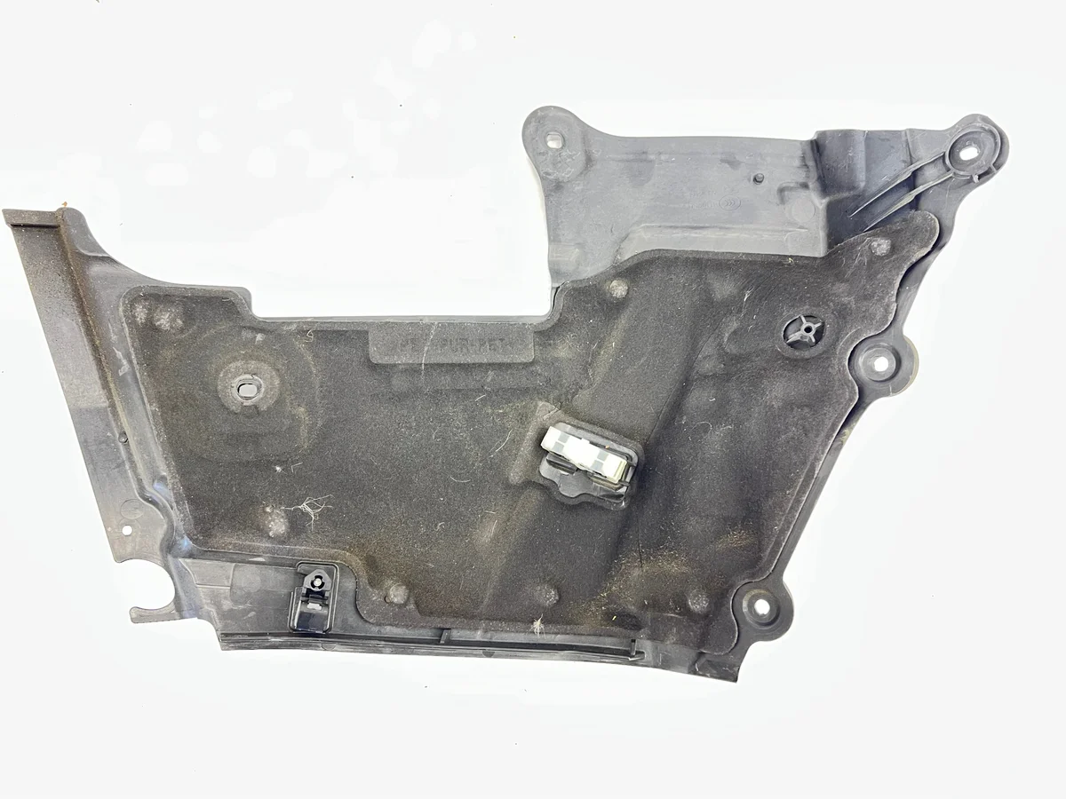 MERCEDES W205 LIFT A2056205801 Panel Pared
