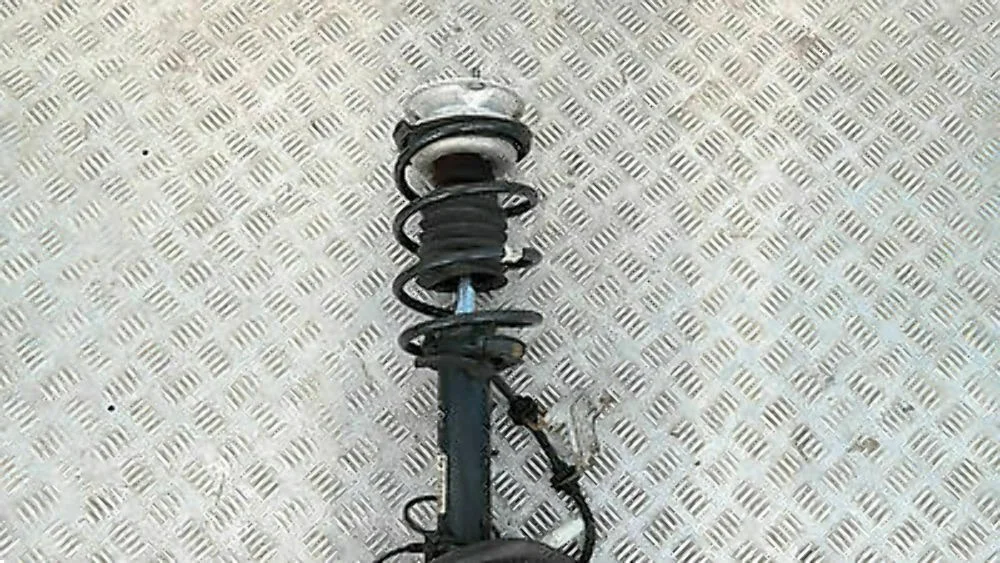 BMW E81 E87N 116i McPherson Fjädring Fram Vänster image 5