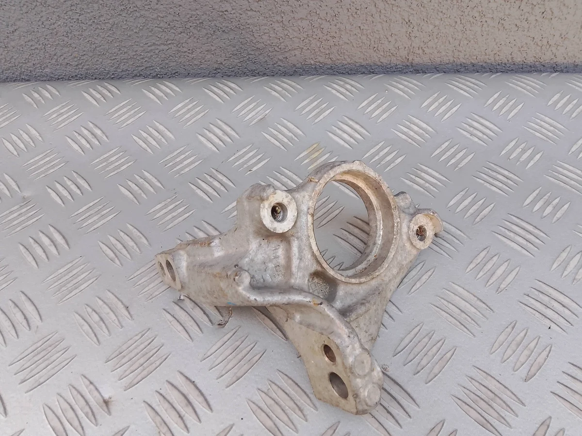 Support de demi-arbre Peugeot 308 II T9