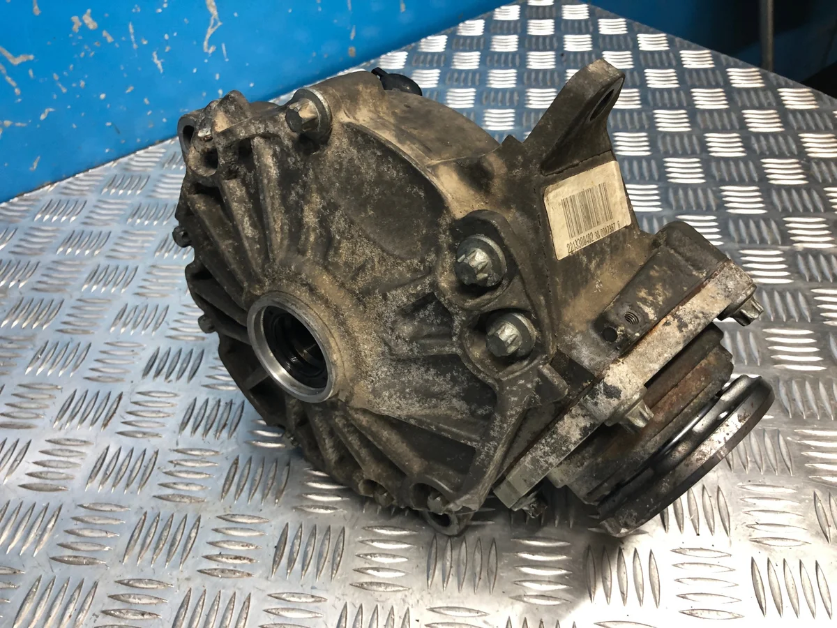 Differential vorne Mercedes W221 S500 4MATIC 2213300402 image 4