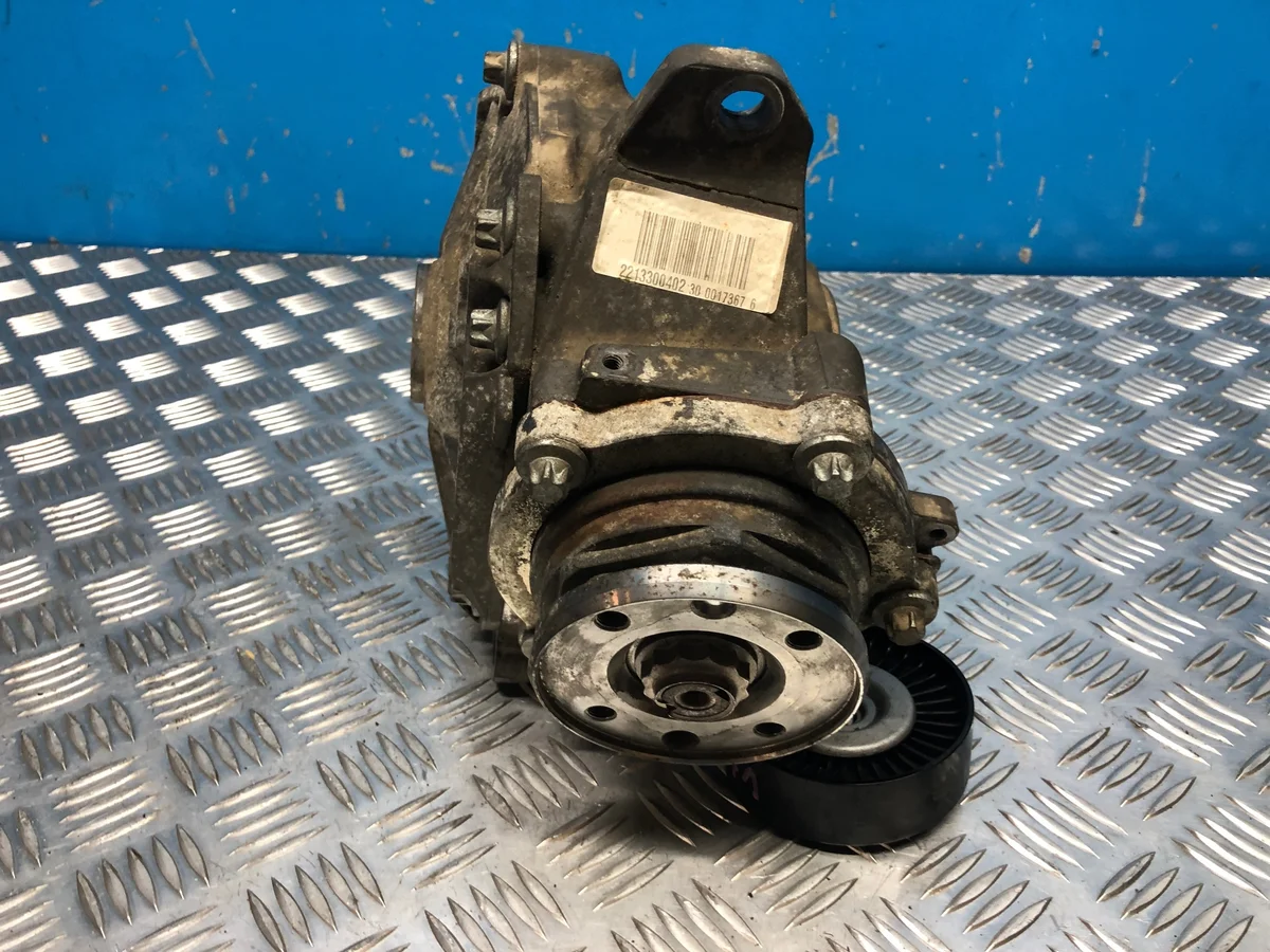 Differential vorne Mercedes W221 S500 4MATIC 2213300402 image 6