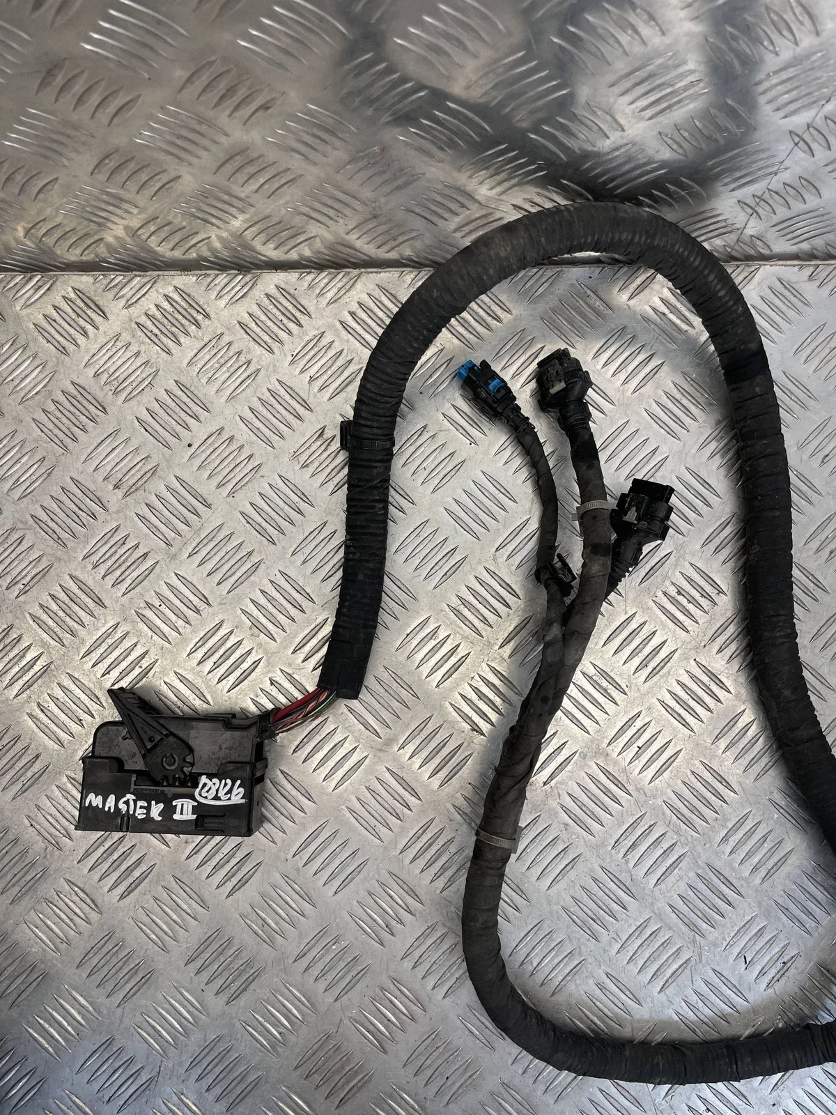 Faisceau AdBlue Renault Master III 241414430R image 3