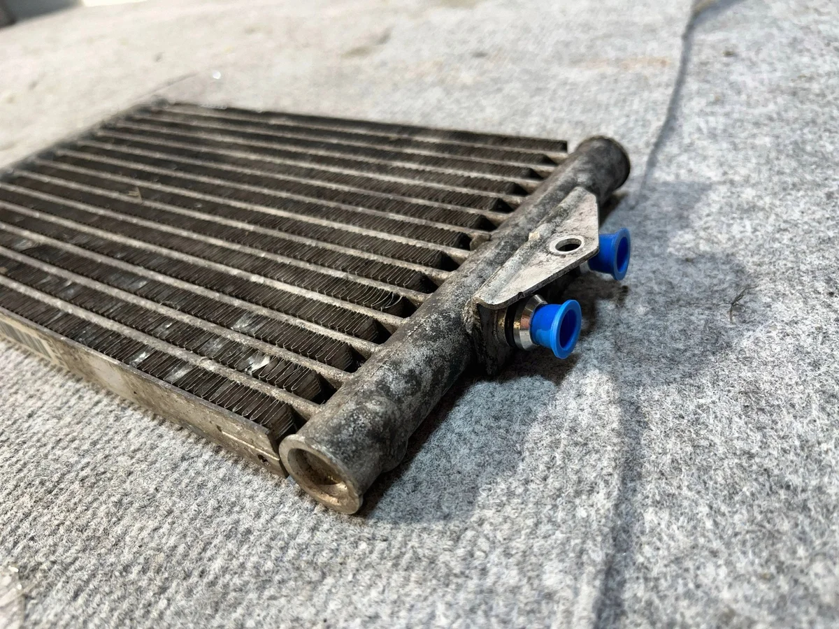 Radiateur d'huile Mercedes Sprinter W906 image 3