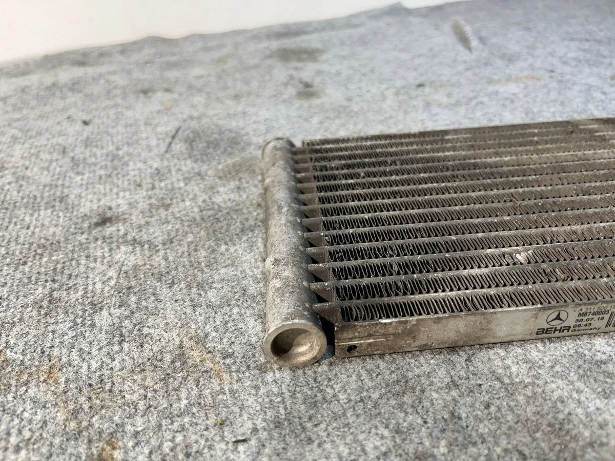 Radiateur d'huile Mercedes Sprinter W906 image 4