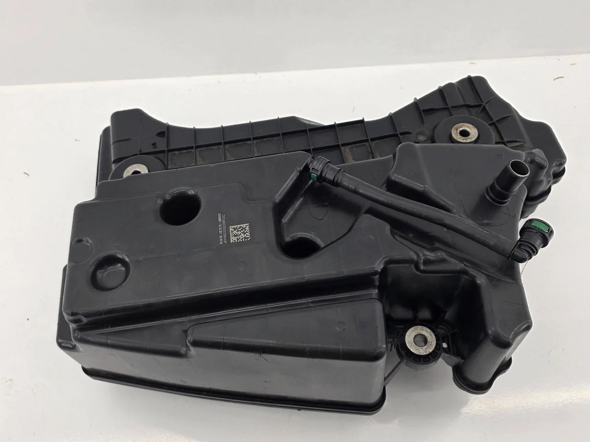 AdBlue Tank Mercedes W213 A2134706001