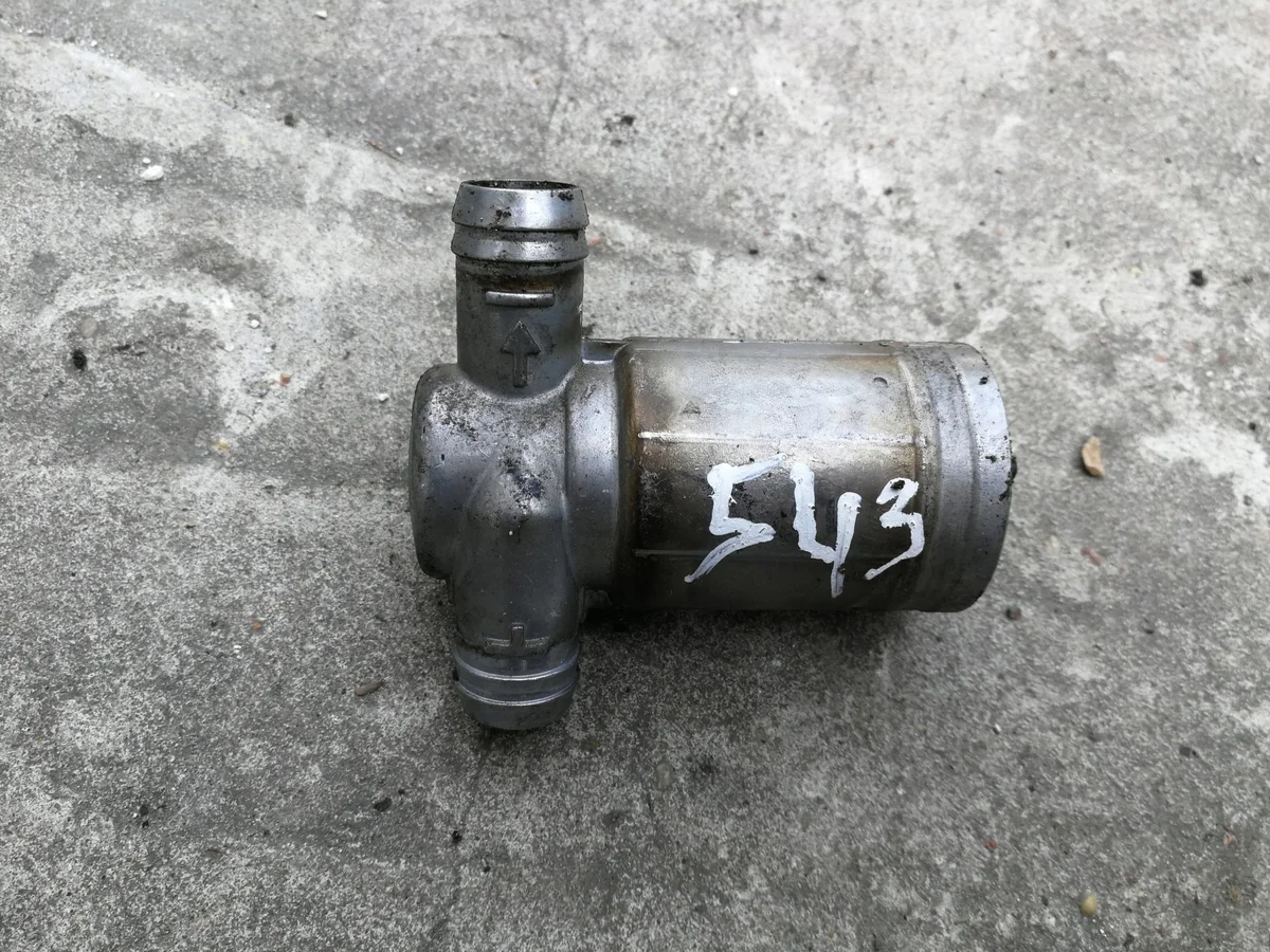 Idle Control Valve Mercedes W201 190E Used
