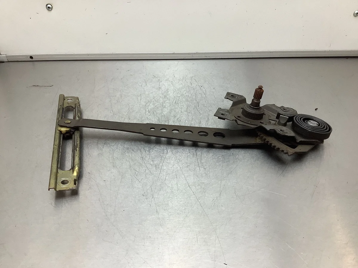 Used Manual Window Regulator Rear Right Mercedes-Benz S123