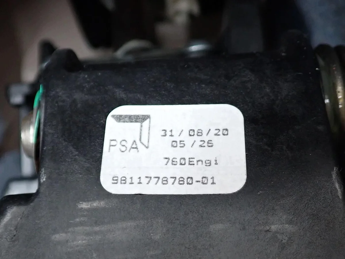 Pompe à eau Citroën C3 III 9811778780 image 7