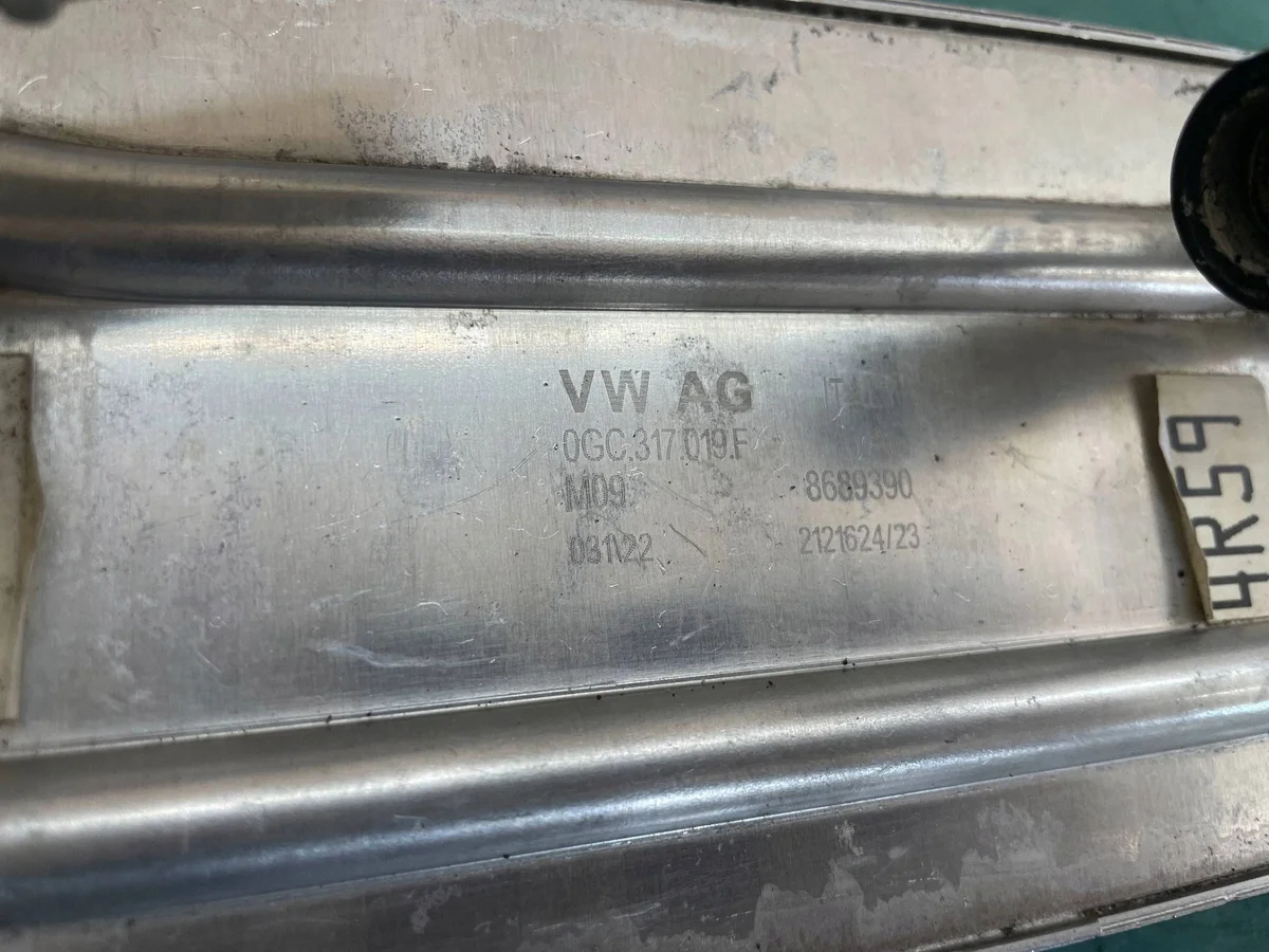 Refroidisseur d'huile Audi Q3 F3 0GC317019F image 3