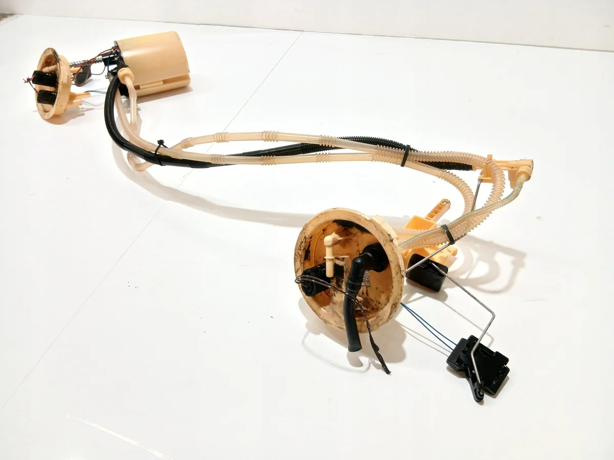 BMW 7190943 Polttoainepumppu Käytetty