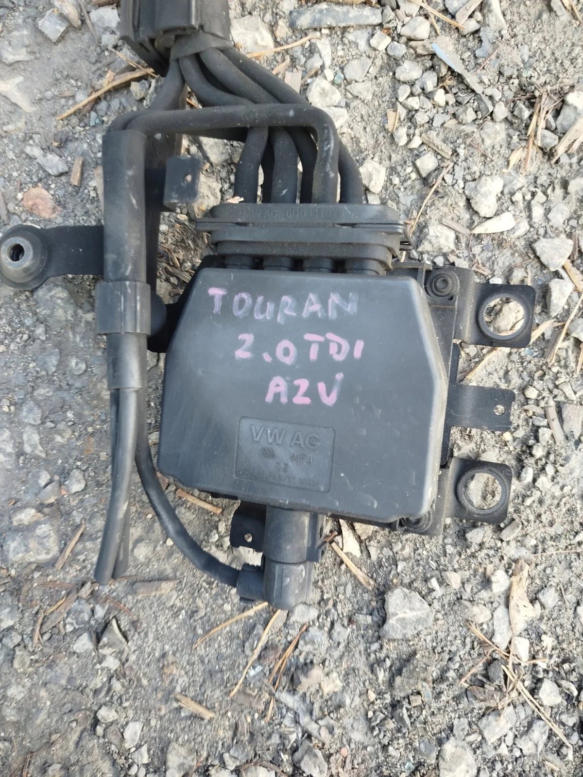 Magneettiventtiili VW Touran 1.9TDI Käytetty