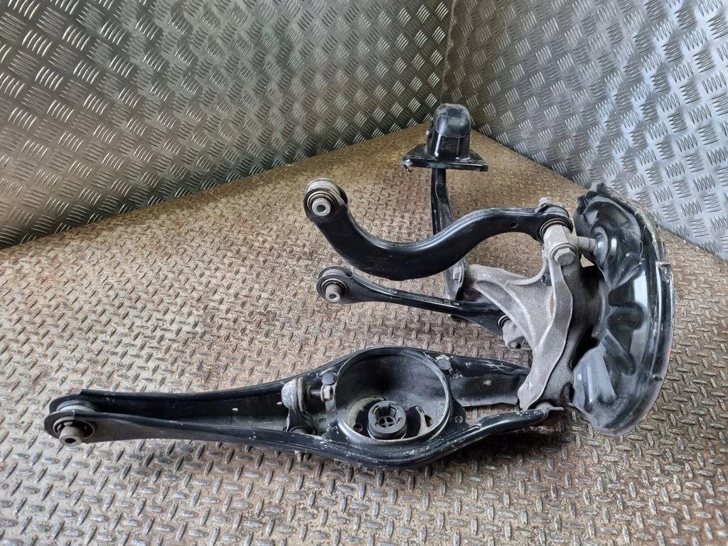 Suspension arrière VW Passat B8 5Q0505323D image 4