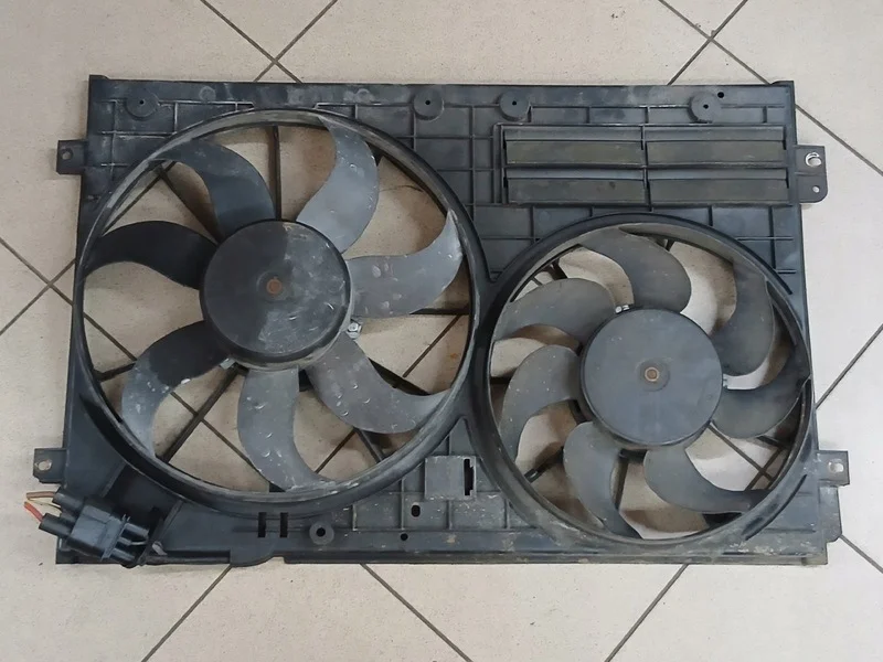 Ventilateur de radiateur VW Tiguan 1K0121207BC image 6