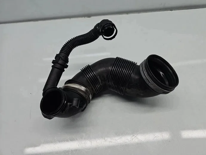 Luftintagsrör Seat Leon 5Q0129635