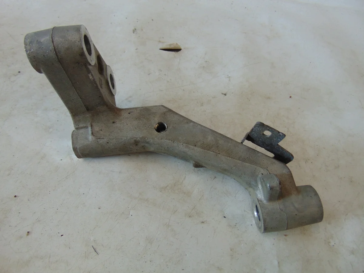 Support de berceau avant droit Opel Astra L image 3