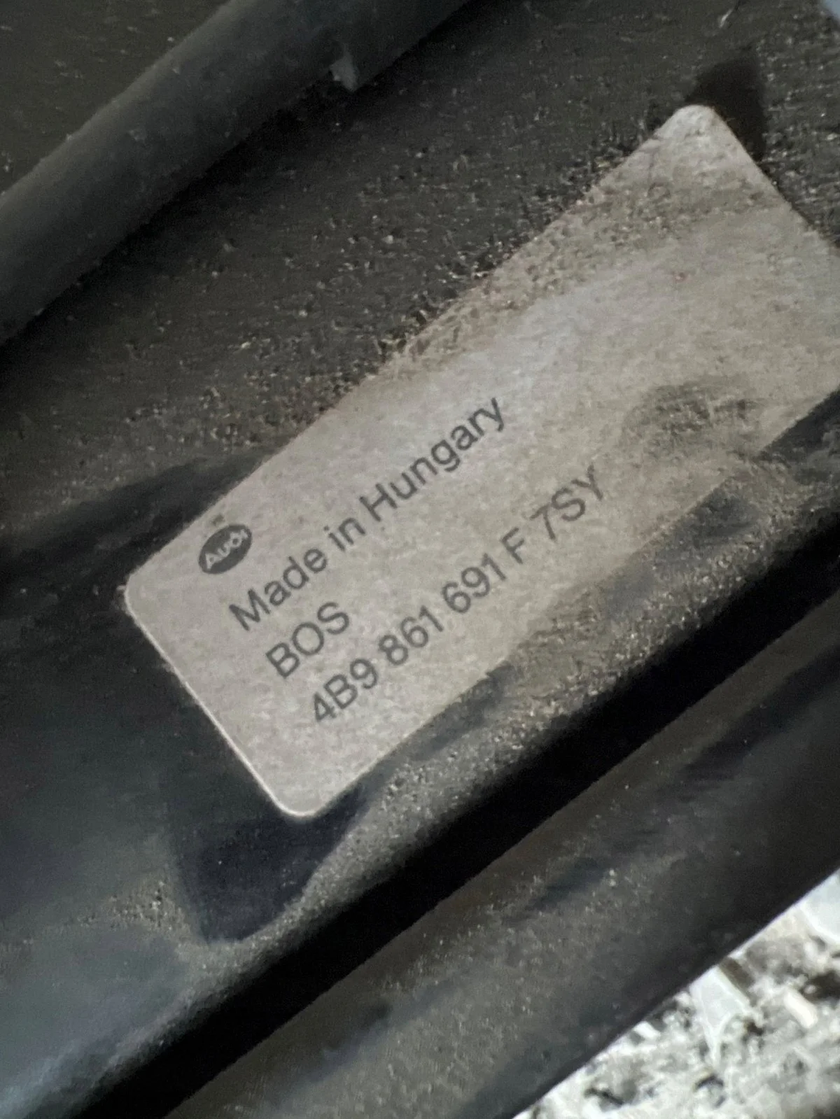 Audi Trunk Cargo Cover Net 4B9861691F Used image 3
