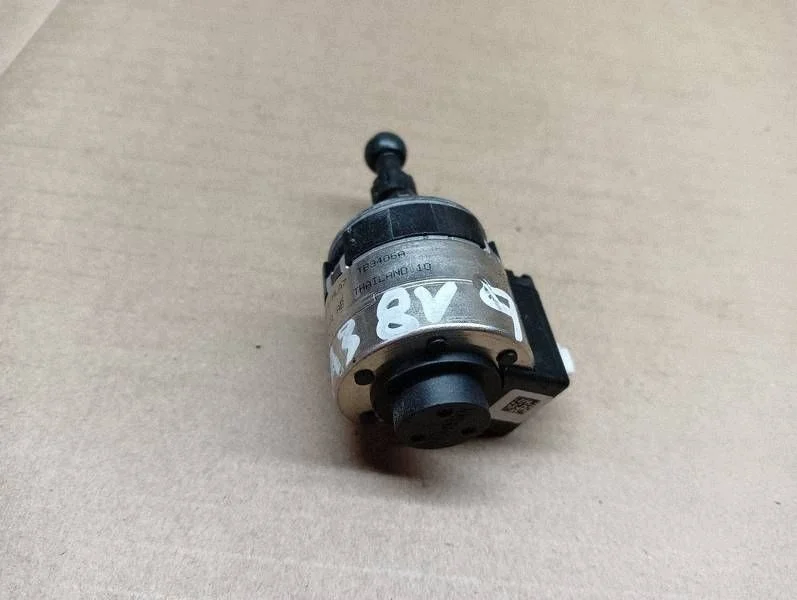 Scheinwerfer-Stellmotor Audi A3 A4 B9 gebraucht