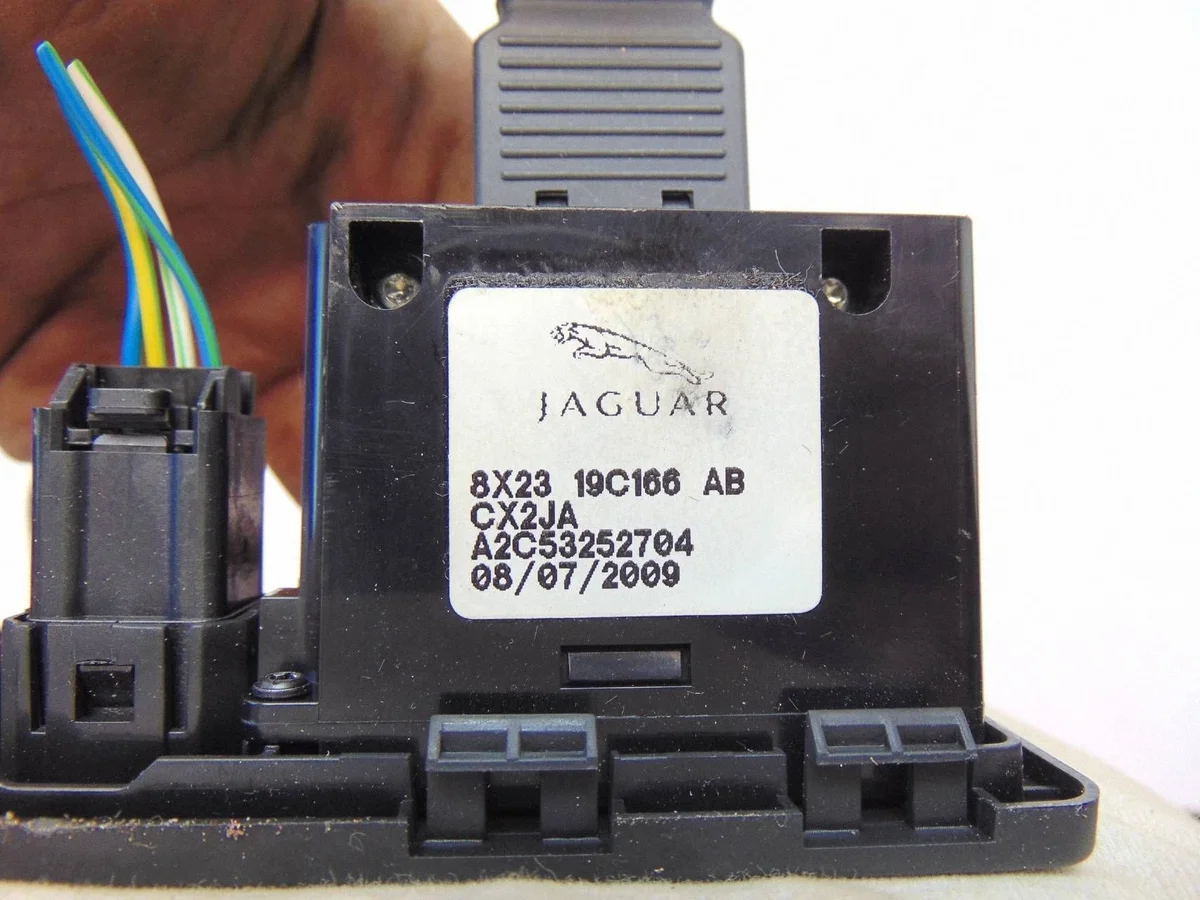 USB Socket Jaguar XF X250 Used OEM BOG