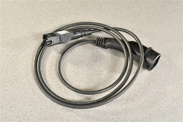 Porsche Charging Cable 7PP971676 Used image 3