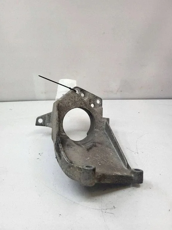 Volvo XC40 Driveshaft Support 31370633 image 4