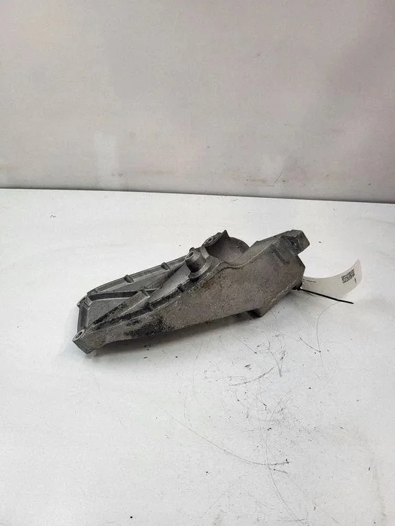 Volvo XC40 Driveshaft Support 31370633 image 6