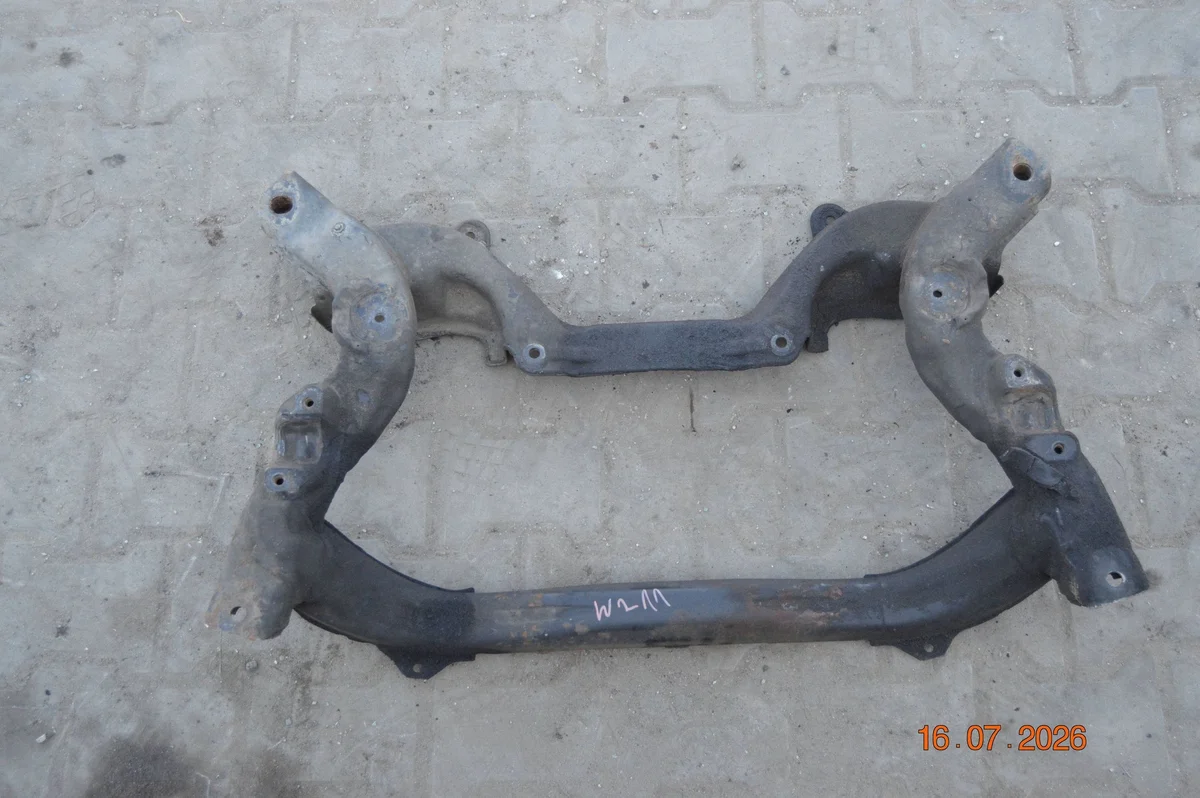 Traverse suspension avant Mercedes E W211 SLG5778