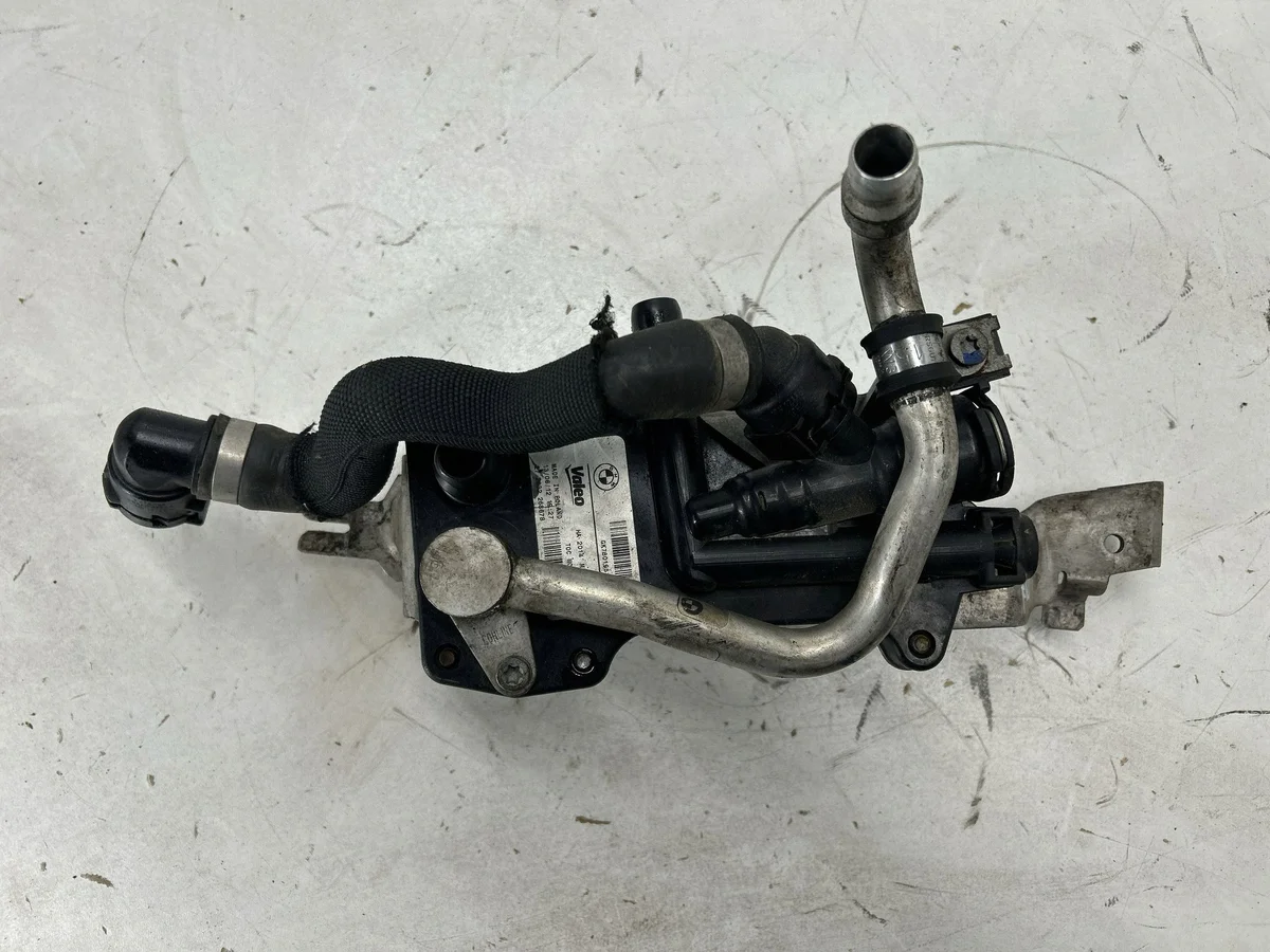 BMW 5 F10 F11 öljynjäähdytin M142562