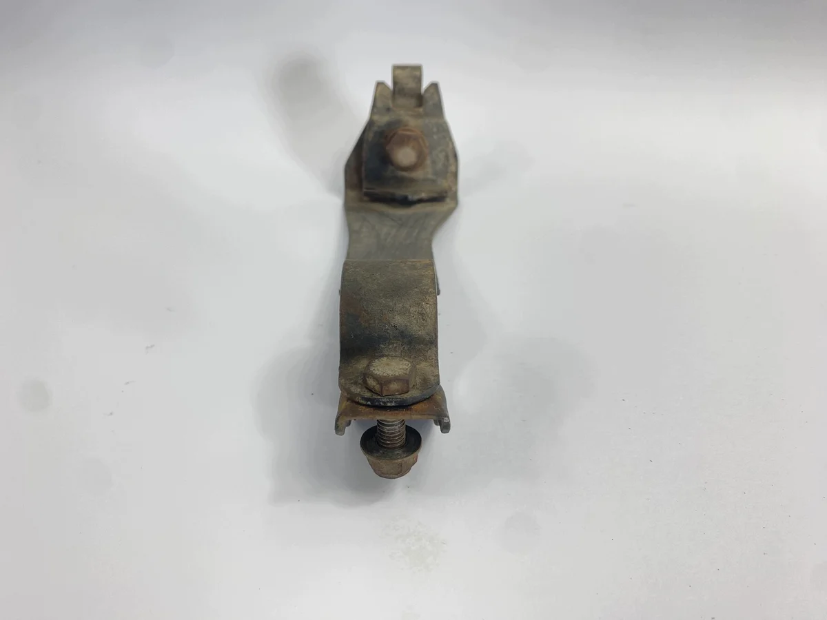 Vänster stabilisatorfäste Mercedes W124 image 6