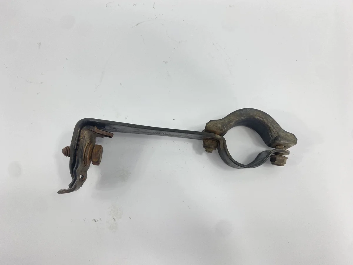 Mercedes W124 Front Stabilizer Bracket UCHWYT/sdv13399 image 6