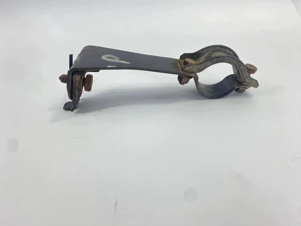 Mercedes W124 Front Stabilizer Bracket UCHWYT/sdv13399 image 8