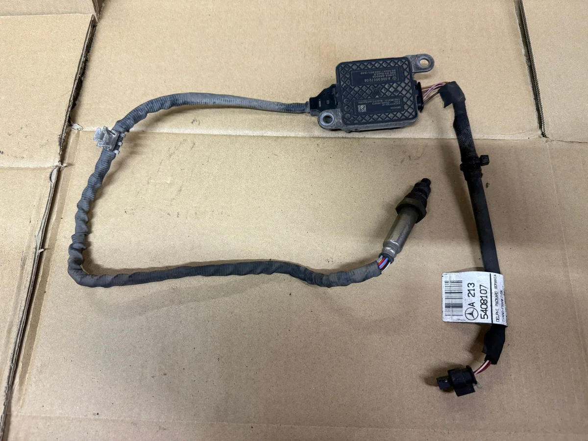 Capteur NOx Lambda A0009057208 Mercedes W213