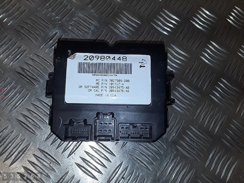 Opel Insignia A ECU 20980448 Käytetty