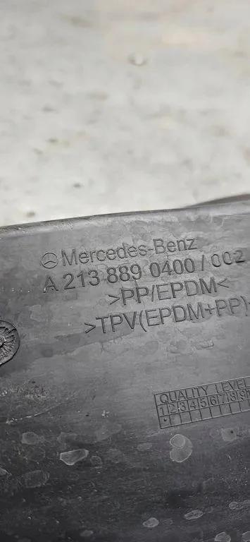 A2138890400 - Cache de passage de roue Mercedes-Benz image 5