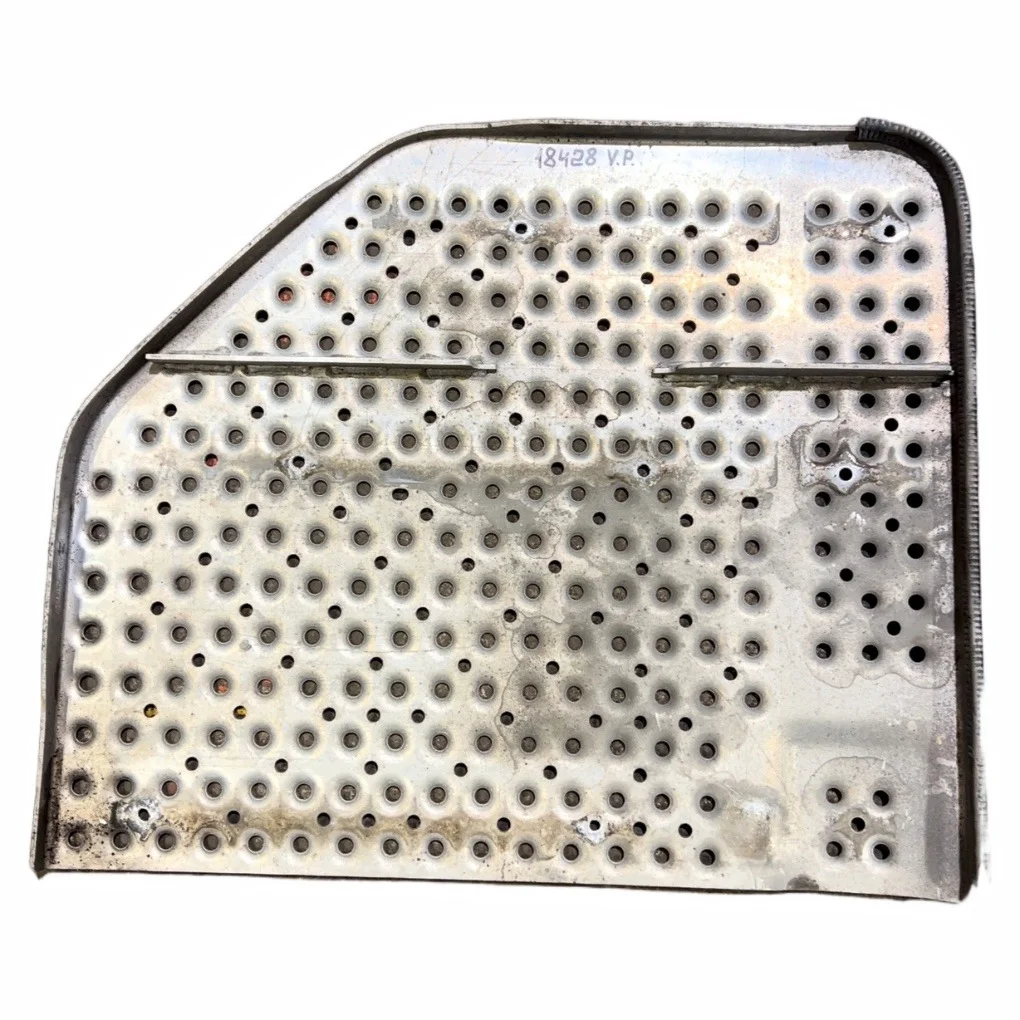 Scania Frame Plate Cover 2335694 Used image 3
