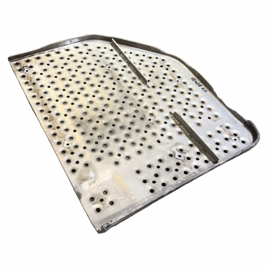 Scania Frame Plate Cover 2335694 Used image 4