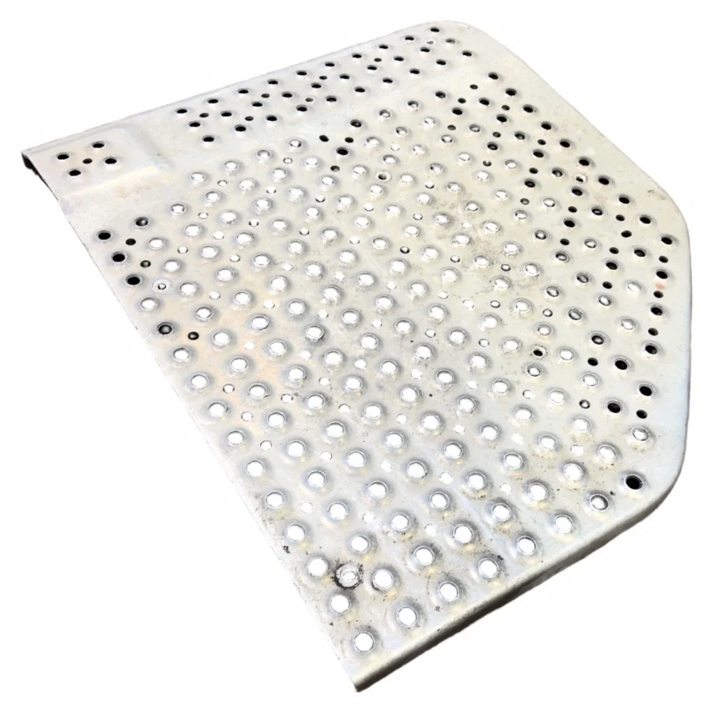 Scania Frame Plate Cover 2335694 Used image 7