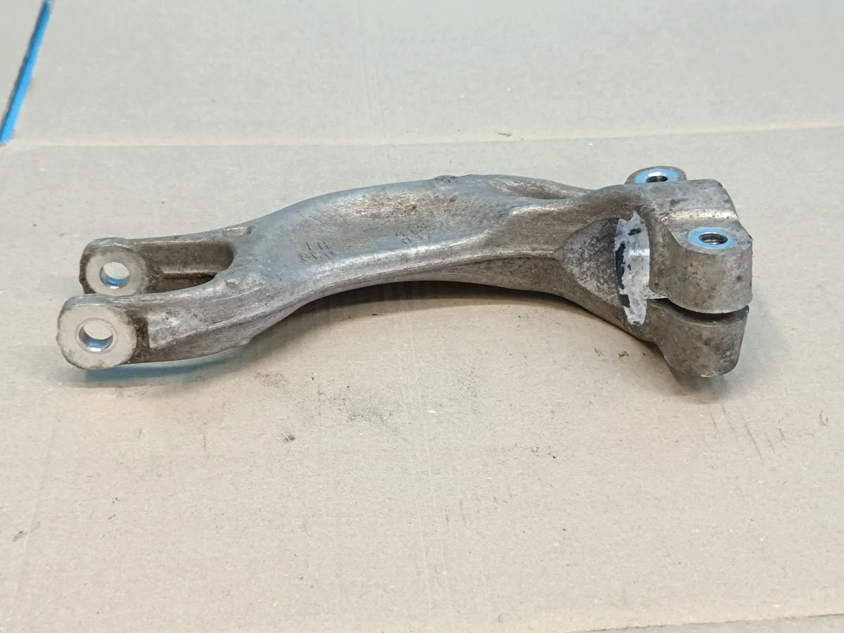 Support amortisseur Audi A4 B9 Avant Gauche image 3